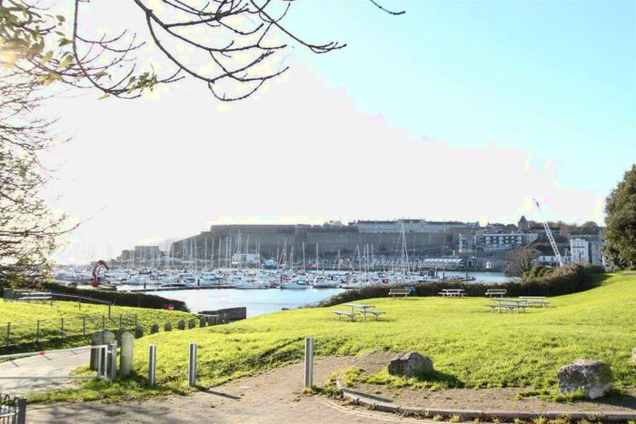 2 Bedroom Apartment To Rent In Parsonage Way, Plymouth, PL4
