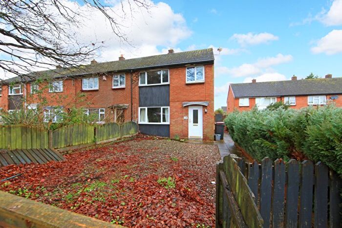 3 Bedroom Semi Detached House For Sale In Poplar Close, Madeley, TF7