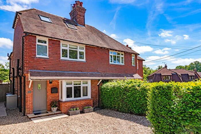 4 Bedroom Semi-Detached House For Sale In Lamberhurst, Kent, TN3