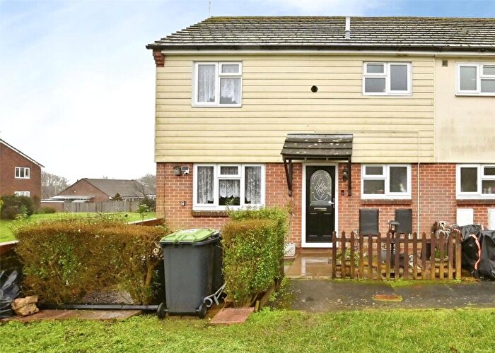 3 Bedroom End Of Terrace House For Sale In Bluebell Close, Waterlooville, Hampshire, PO7