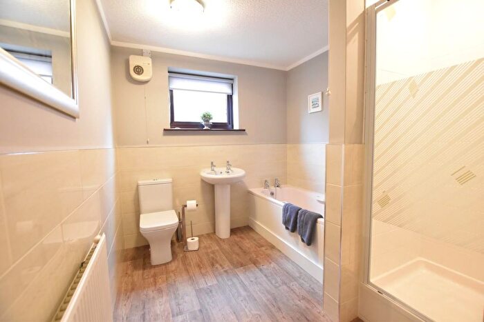 3 Bedroom Detached Bungalow For Sale In Farm Close, Gunness, Scunthorpe, DN15
