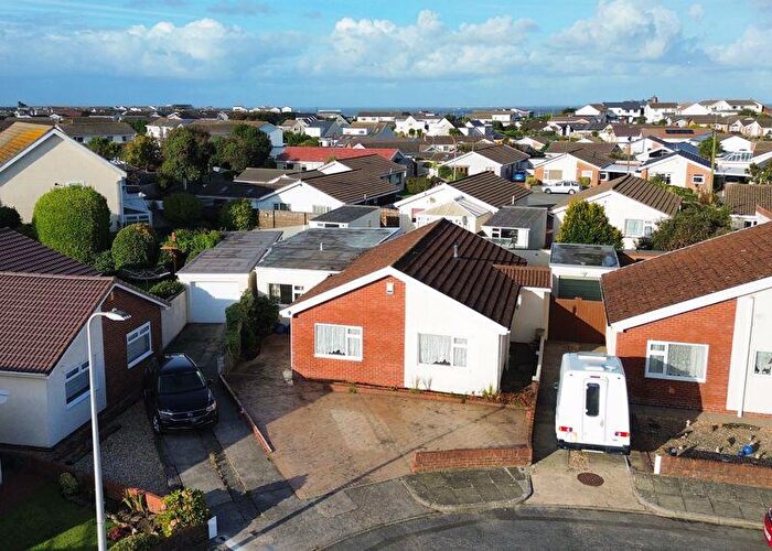 4 Bedroom Detached Bungalow For Sale In Lundy Close, Porthcawl, CF36