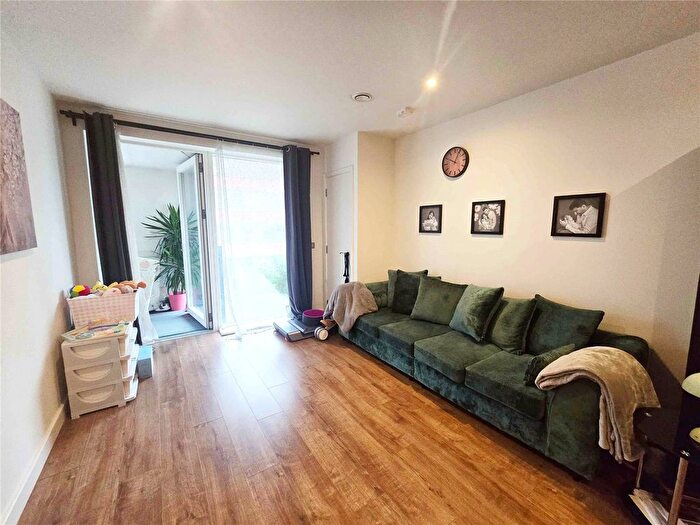 1 Bedroom Flat For Sale In Pinner Road, Harrow, HA1