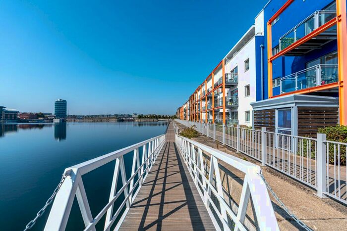 2 Bedroom Apartment To Rent In Watersmeet, St. Mary`s Island, Chatham, Kent, ME4