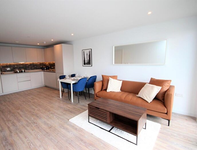 2 Bedroom Apartment To Rent In Potato Wharf Manchester, M3