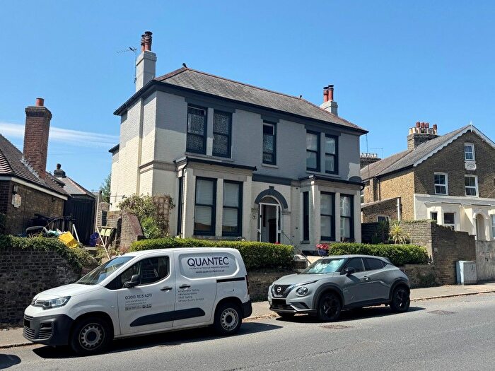 4 Bedroom Detached House For Sale In Frith Road, Dover, Kent, CT16