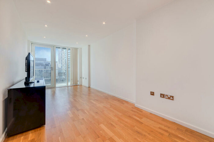 2 Bedroom Flat To Rent In Ability Place, Millharbour, E14