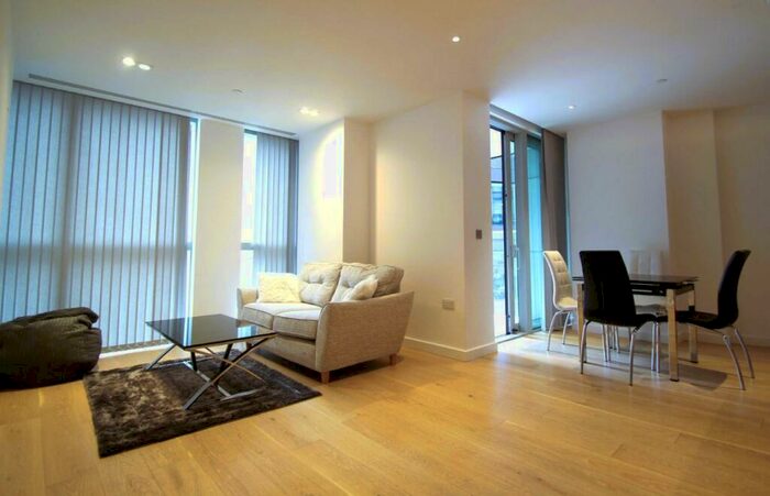 1 Bedroom Flat To Rent In City Road, Clerkenwell, EC1V