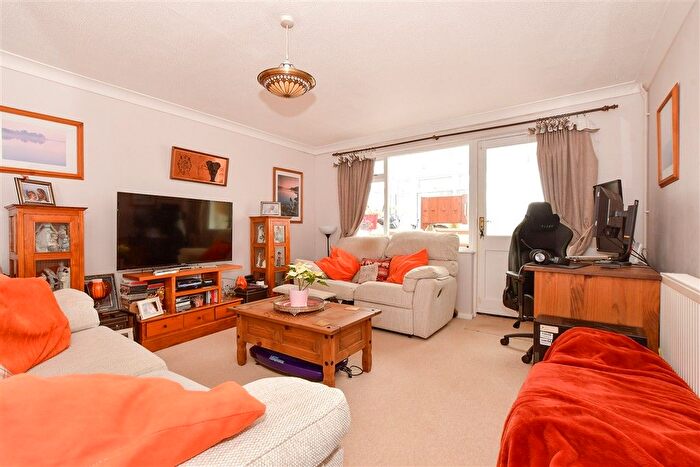 2 Bedroom Terraced House For Sale In Lanes End, Totland Bay, Isle Of Wight, PO39