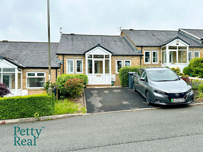 2 Bedroom Bungalow For Sale In Alma Road, Laneshawbridge, BB8