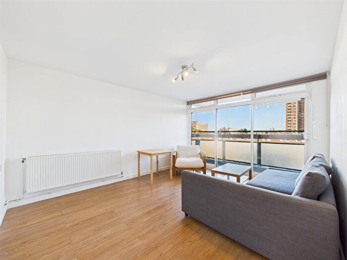 1 Bedroom Flat To Rent In Columbia Road, Shoreditch, E2