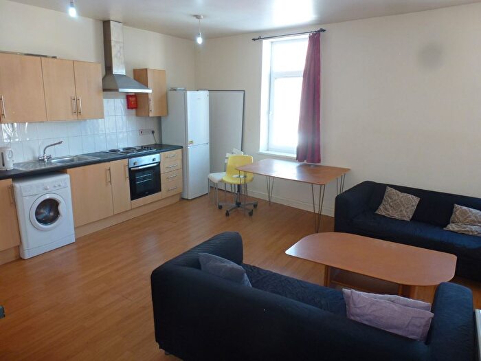 2 Bedroom Flat To Rent In Clifton Street, Adamsdown, Cardiff, Wales, CF24