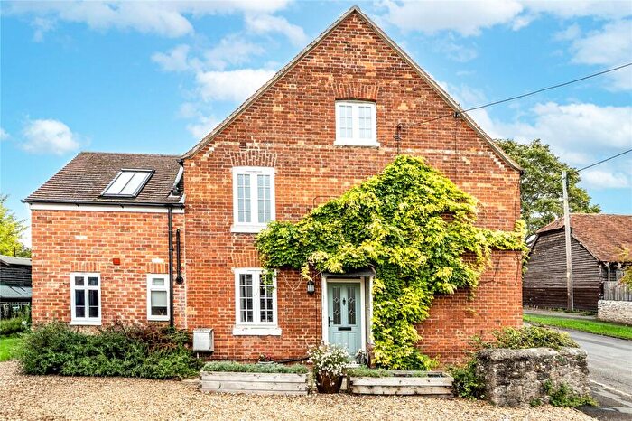 3 Bedroom End Of Terrace House For Sale In High Street, Sutton Courtenay, Abingdon, Oxfordshire, OX14