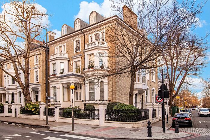 2 Bedroom Flat For Sale In Tregunter Road, Chelsea, SW10