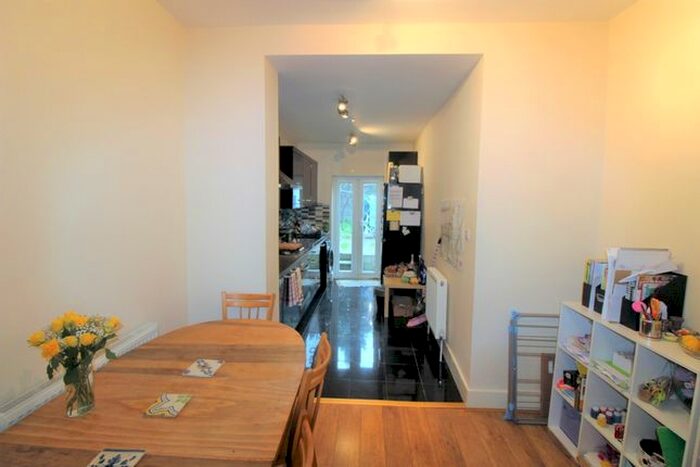 4 Bedroom Terraced House To Rent In Alma Street, Kentish Town, NW5