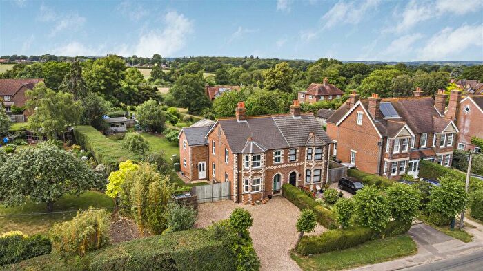 4 Bedroom Semi-Detached House For Sale In Southend Road, Bradfield Southend, Reading, RG7