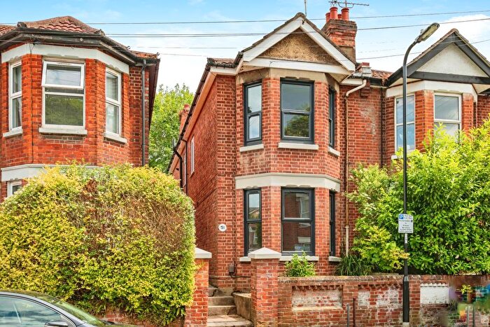 3 Bedroom Semi-Detached House To Rent In Burlington Road, Southampton, SO15