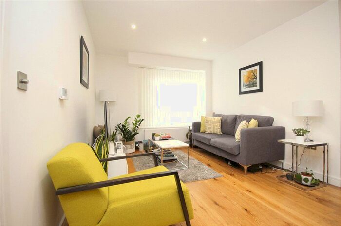 1 Bedroom Flat To Rent In Lampton Road, Hounslow, TW3