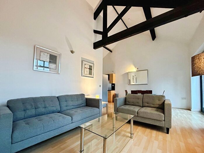 2 Bedroom Flat To Rent In Butcher Street, Leeds, West Yorkshire, LS11