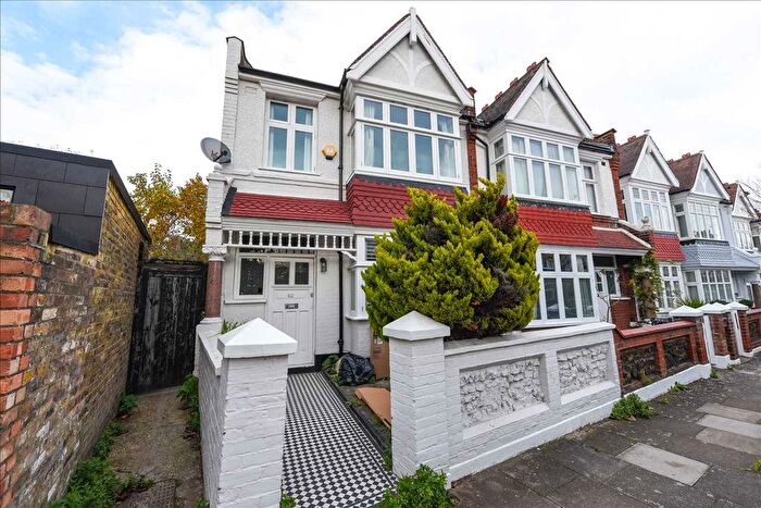 3 Bedroom End Of Terrace House To Rent In Wincanton Road, London, SW18