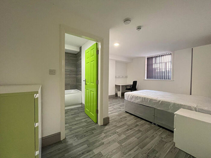 3 Bedroom Apartment To Rent In Fishergate Hill, Preston, PR1