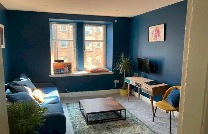 2 Bedroom Flat To Rent In Hill Street, Glasgow, G3