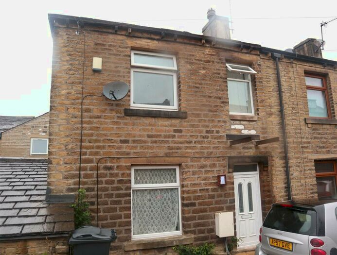 2 Bedroom End Of Terrace House To Rent In New Street, Netherton, Huddersfield, HD4