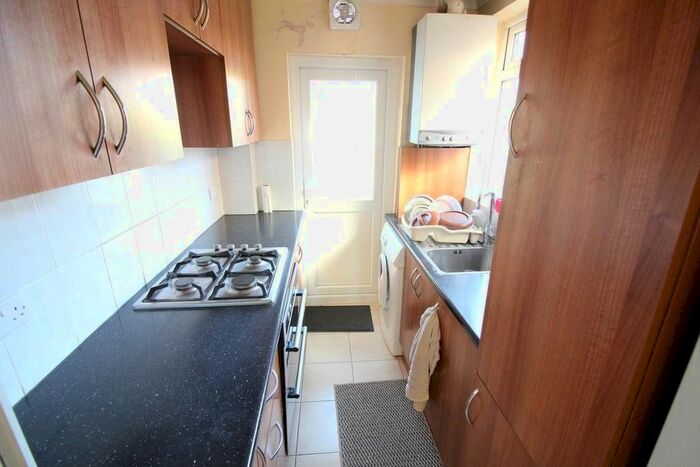 3 Bedroom Property To Rent In Shakespeare Avenue, Hayes UB4