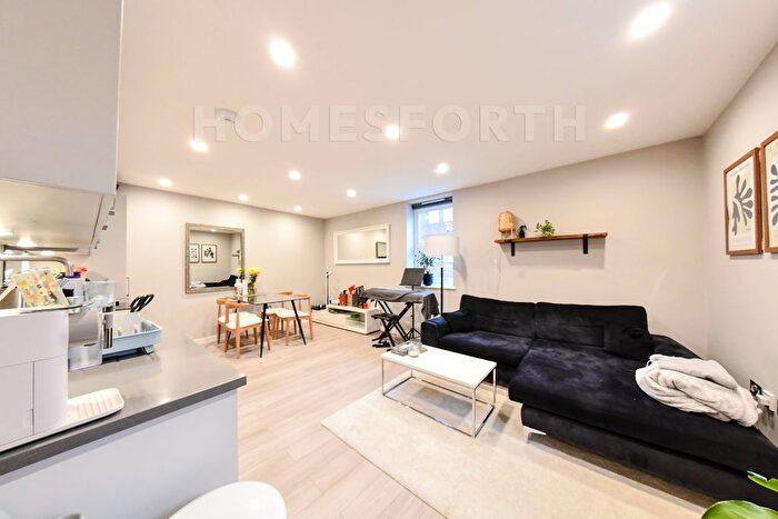 2 Bedroom Flat For Sale In Cornwall Works, Cornwall Avenue, Barnet, N3