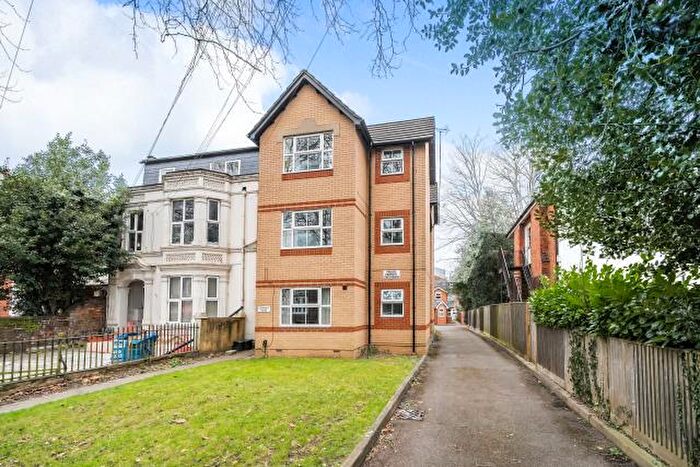 2 Bedroom Apartment For Sale In Guernsey House, Reading, RG1