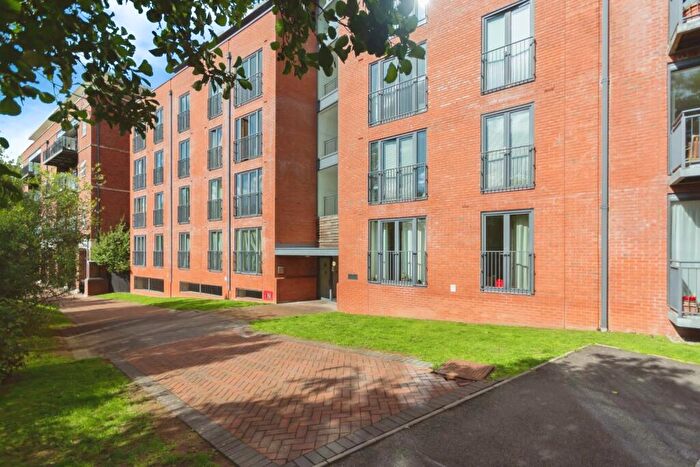 1 Bedroom Flat For Sale In Hutchings Lane, Shirley, Solihull, West Midlands, B90