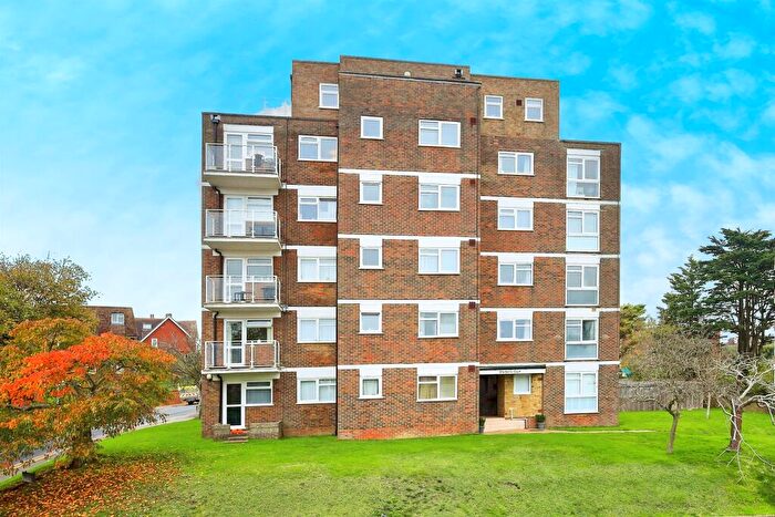 1 Bedroom Flat For Sale In Upperton Road, Eastbourne, BN21