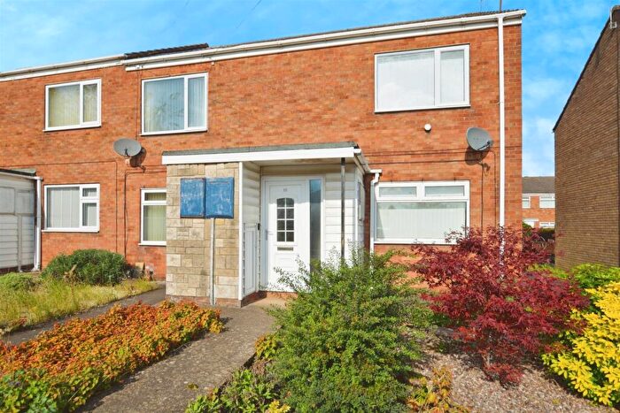 2 Bedroom Flat For Sale In Ancaster Court, Scunthorpe, DN17