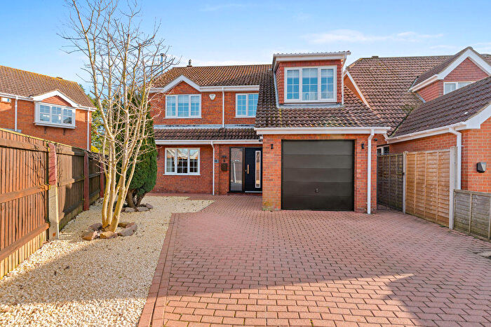 4 Bedroom Detached House For Sale In Newlands Park, Humberston, DN36