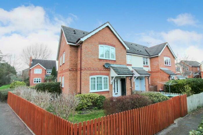 1 Bedroom House To Rent In Close To Stoke Mandeville Hospital, Aylesbury, HP21