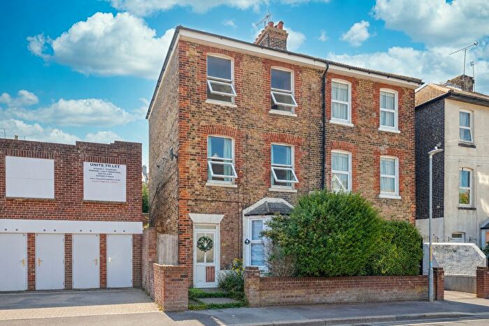 3 Bedroom Terraced House For Sale In Central Road, Ramsgate, Kent, CT11