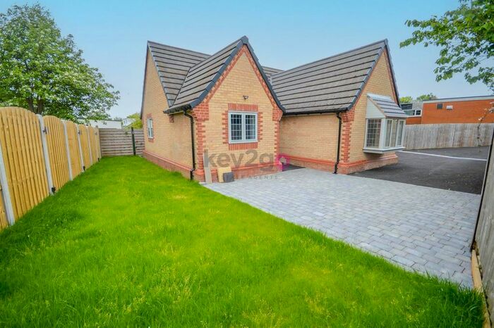 2 Bedroom Detached Bungalow To Rent In The Pastures, Todwick, S26