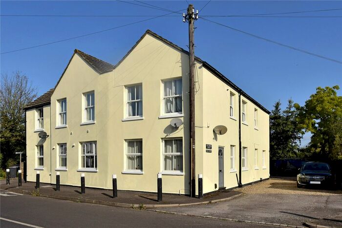 1 Bedroom Flat To Rent In Victoria House, 4 Albert Road, Old Windsor, Windsor SL4