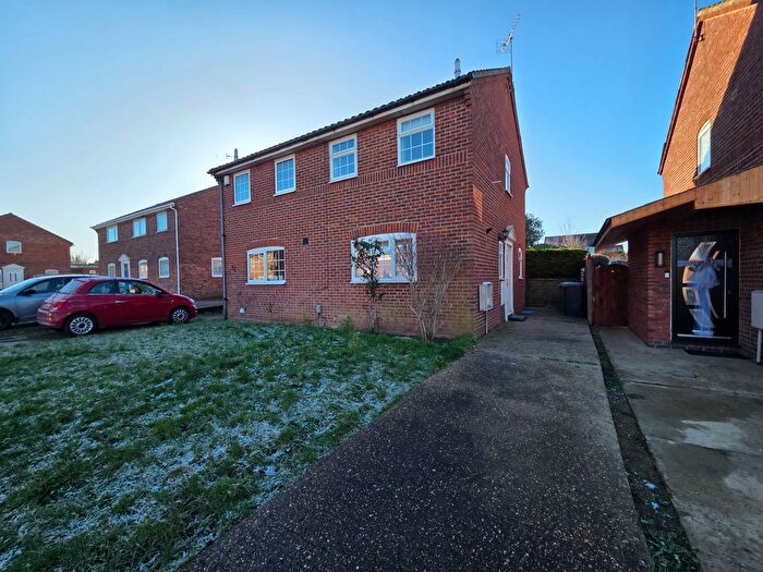 2 Bedroom Property To Rent In Bunting Road, Luton, LU4