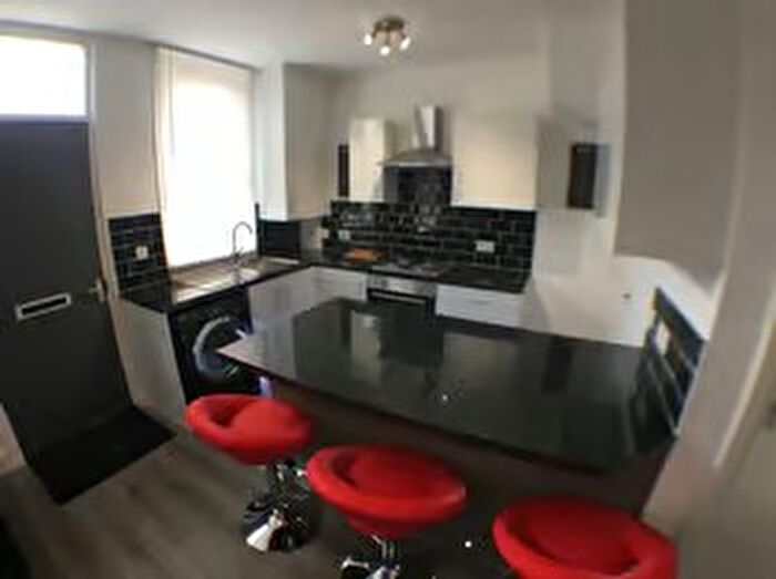 3 Bedroom Terraced House To Rent In Harold Mount, Leeds, West Yorkshire, LS6