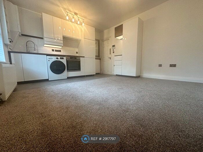 1 Bedroom Flat To Rent In Chaplin Road, Bristol, BS5