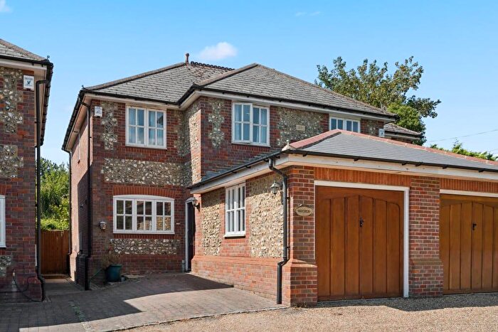 3 Bedroom Semi-Detached House For Sale In Grove Lane, Chalfont St Peter, SL9