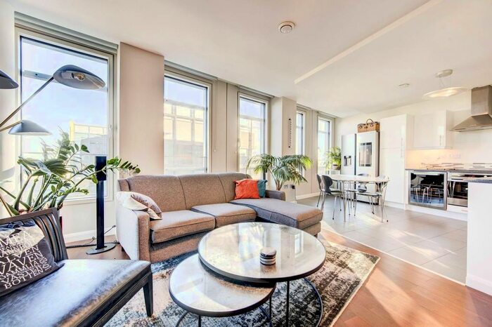 1 Bedroom Flat To Rent In Earnshaw Street, Covent Garden, London, WC2H