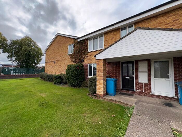 1 Bedroom Flat To Rent In Bronte Court, Haworth Park, Hull, East Yorkshire, HU6