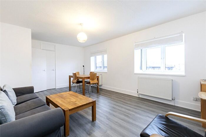 2 Bedroom Apartment To Rent In Rotherfield Street, Canonbury, London, N1