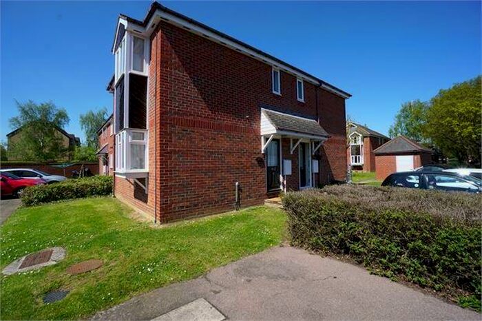 1 Bedroom Ground Maisonette To Rent In Chinook, Highwoods, Colchester, Essex., CO4