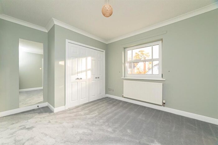 2 Bedroom Flat To Rent In Cornhill Road, Perth, PH1