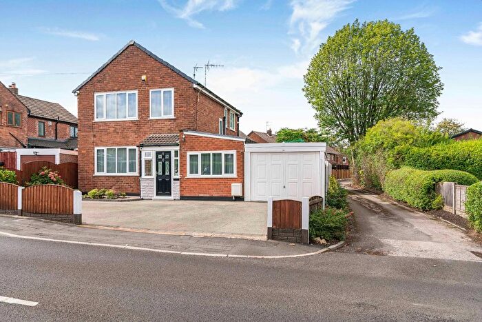 4 Bedroom Detached House For Sale In Green Lane, Leigh, WN7