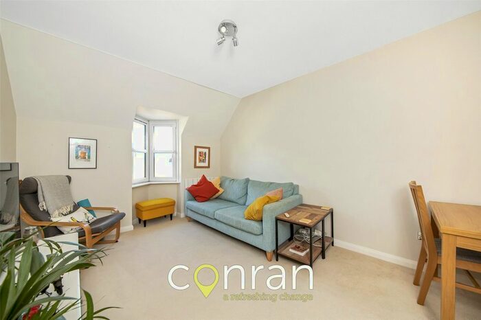 2 Bedroom Flat To Rent In Stephens Court, Endwell Road, Brockley, SE4