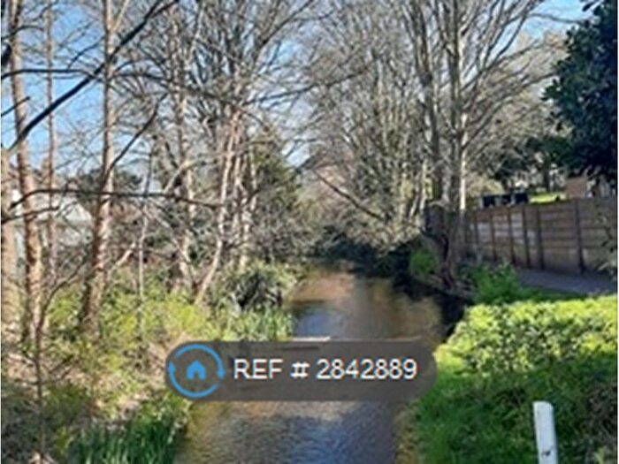 Studio To Rent In Wandle Bank, Croydon, CR0